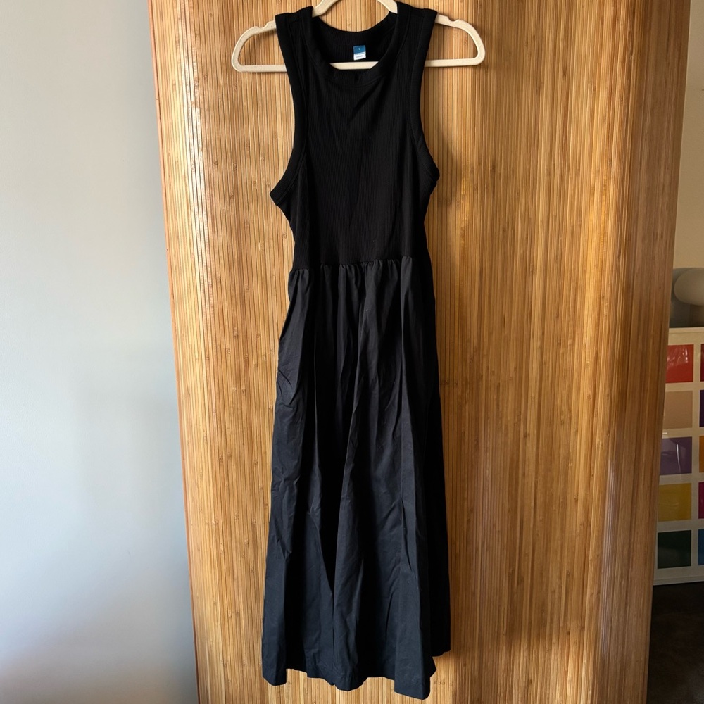 Old Navy Black Sleeveless Maxi Dress
